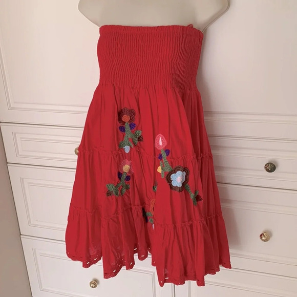 Bernardo strapless mini red dress embroidered flowers lace trim tiered size s - Picture 1 of 8